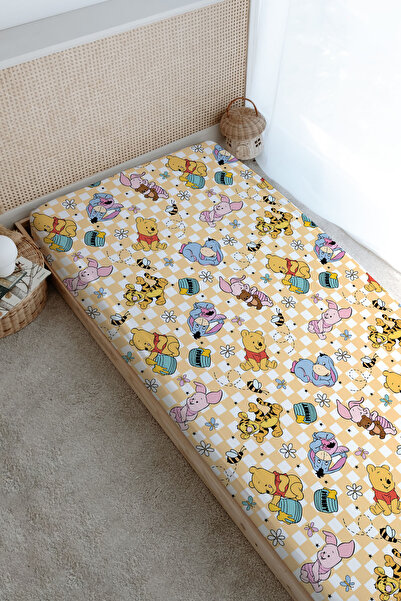 Tuğba Kuğu Baskılı Düz Çarşaf - Cartoon Serisi - Winnie The Pooh Pattern