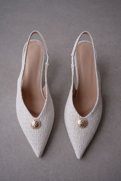 selinshoes Ekru Gold Stone Elastic Stiletto