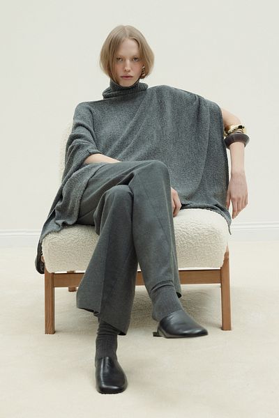 Suud Collection Smoked Knitwear Cape