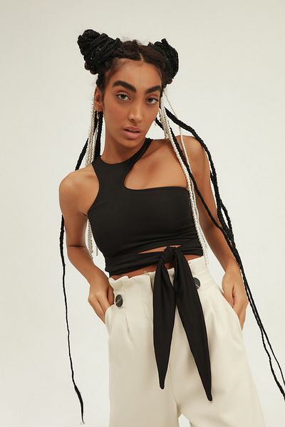 Quzu Black Low-cut Detailed Tie-Up Blouse
