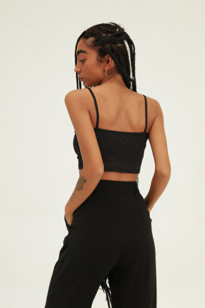 Quzu Детайлно бюстие с презрамки, черно