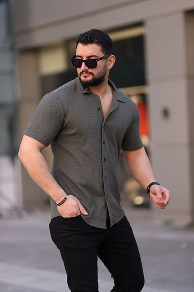 Know Men's Khaki Knitted Short Sleeve Shirt