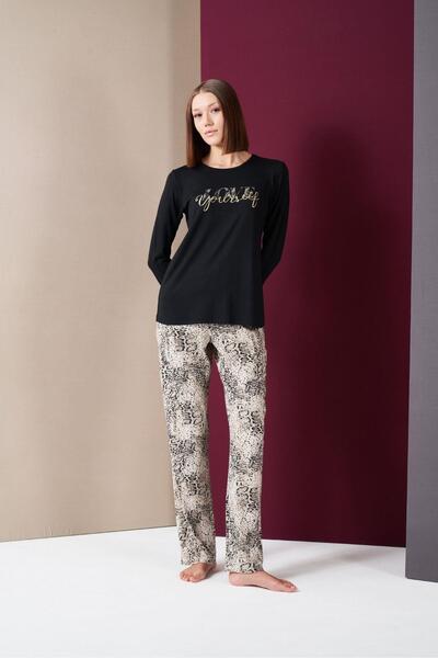 PJS 26020 Жіночий комплект піжами з круглим коміром, довгими рукавами та леопардовим принтом