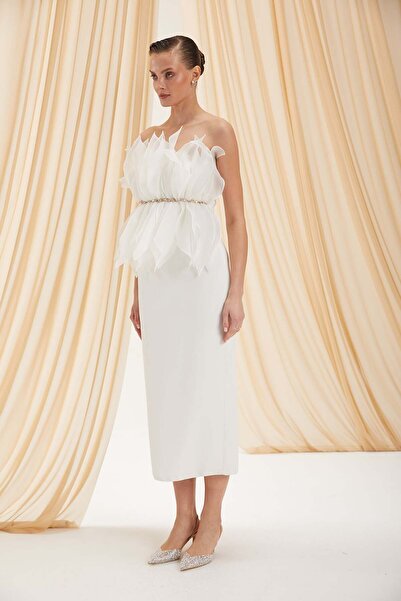 Nazzan EKRU RENK STRAPLEZ ORGANZE LAZER KESİM DETAYLI KALEM MİDİ BOY ŞIK ABİYE GECE ELBİSESİ