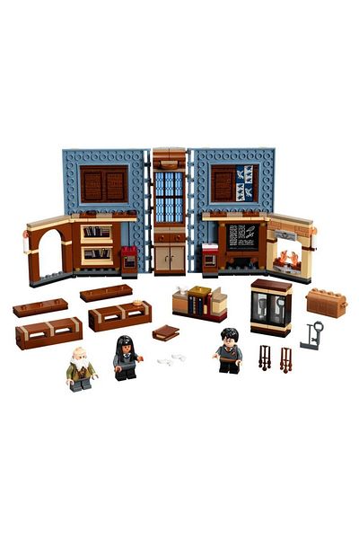 LEGO مذكرات هاري بوتر هوجورتس: درس تعويذة 76385
