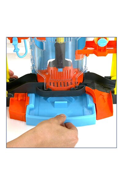 HOT WHEELS Oto Yıkamada Renk Değiştirme Oyun Seti Grw37