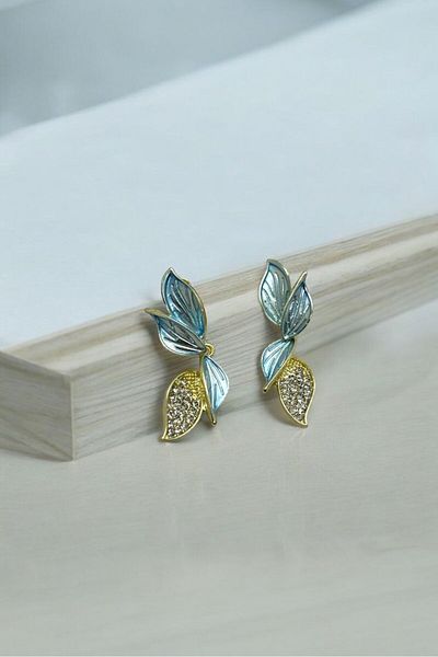 sahrastyle Stylish Leaf Shaped Dangle Earrings with Brilliant Cubic Zirconia