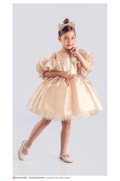 KOKOŞ BEBEK 23 aprilie Rochie inclusiv coroana din satin