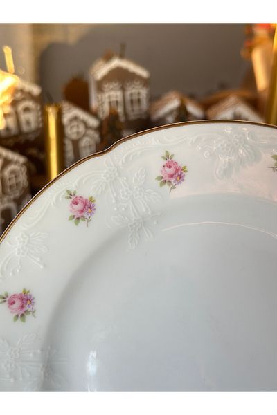 KAISER Stamped Porcelain White Pink Purple Floral Gold Gilded Seersucker Embossed Presentation Dessert Plate