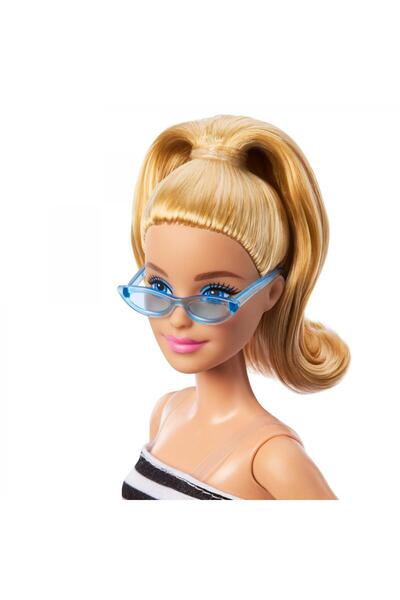 Barbie Fashionistas Doll - Black and White HRH11