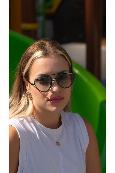 TomyHelf Green Geometric Frame Unisex Sunglasses