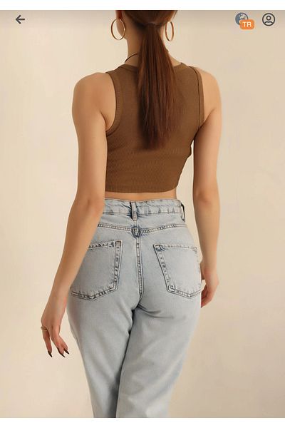 Rabi Shine Rabi Shine Crop Athlete
