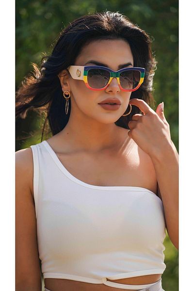 TomyHelf Geometric Rainbow Patterned Black Women's Sunglasses - Frame Shape