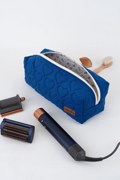 estrella paris Dyson Airwrap Heart BLUE - XL чанта за пътуване за всички ваши стилизиращи прически