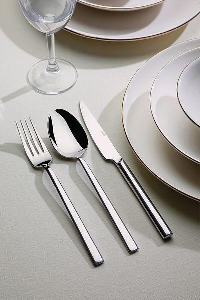 Nehir Cutlery set. (Spoons - forks - knives). Consists of 89 pieces. With luxury wooden box.