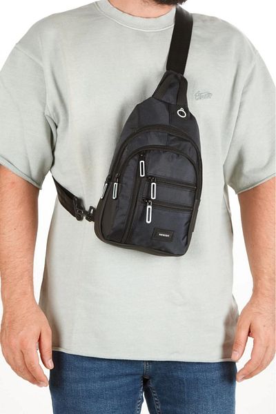 Newish Men's Cross Shoulder and Waist Bag Suitable for Travel and Sports Use