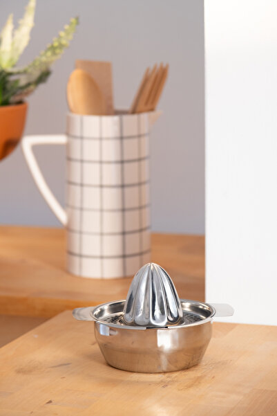 Beige & Stone Durable Stainless Metal Lemon Squeezer