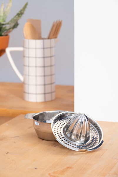Beige & Stone Durable Stainless Metal Lemon Squeezer