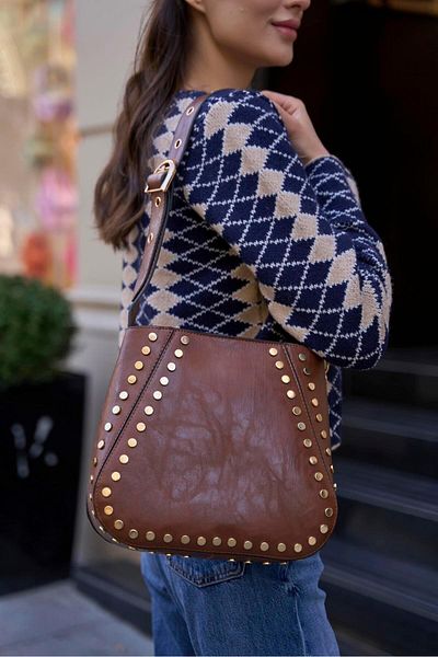Madamra Tan Women's Troc Hand and Shoulder Bag