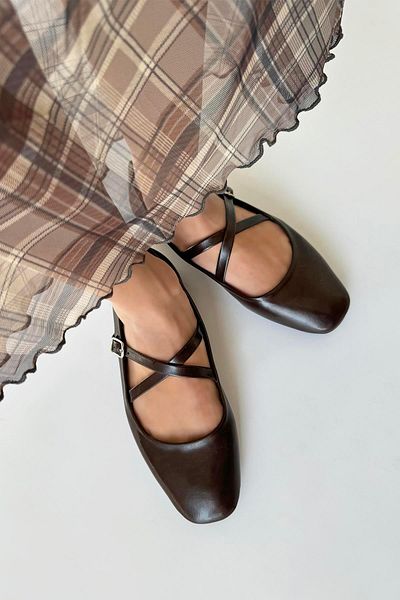 STRASWANS Blake Women - Wrinkled Leather Ballerinas, Cross Belt Detail, Brown