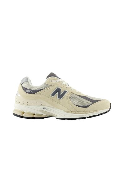 New Balance SANDSTONE M2002