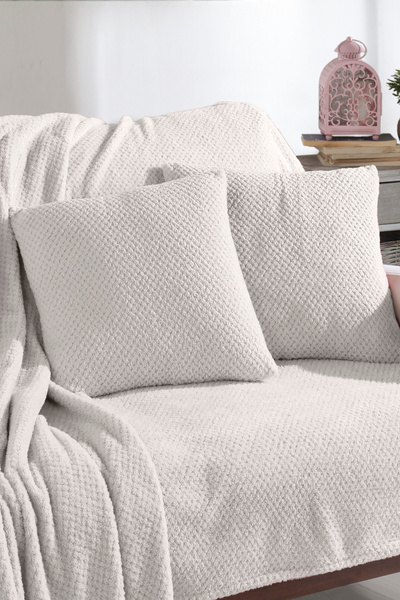 LADYNİL Welsoft Koltuk Örtüsü Ve Tv Battaniyesi 180x200 2 Adet 45x45 Kırlent Kılıfı Ekru