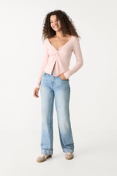 Stradivarius Knotted T-shirt with vent