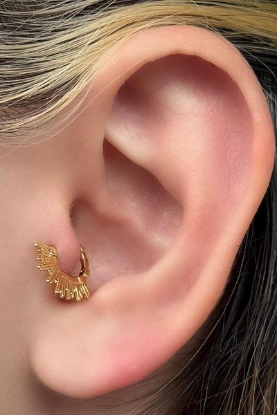 TAKIŞTIR Gold Color Surgical Steel Hoop Tragus/Cartilage Earring/Piercing (Single)