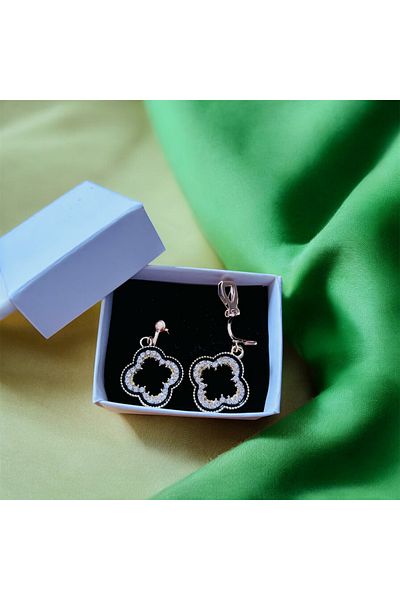 1PARÇAMAVİ Four Leaf Lucky Clover Clip Non Perforated Ear Women's Earrings