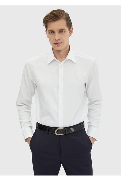 Ramsey Einfarbiges, klassisch gewebtes Hemd aus 100 % Baumwolle im Regular Fit