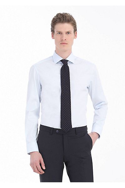 Ramsey Einfarbiges, klassisch gewebtes Hemd aus 100 % Baumwolle im Regular Fit