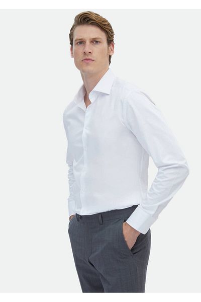 Ramsey Einfarbiges, klassisch gewebtes Hemd aus 100 % Baumwolle im Regular Fit