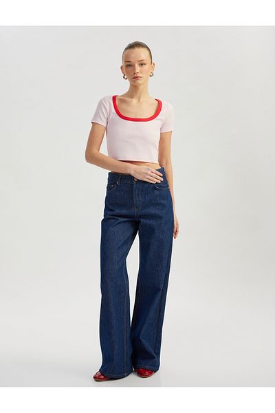 Koton Cotton Slim Fit Contrast Detail Short Sleeve U Neck Corduroy Crop T-Shirt