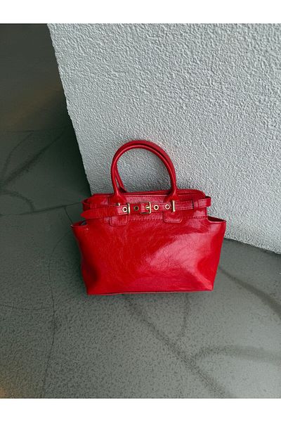 minebag Red Despina Female Interpreter with the Siege of Bilbildetailed