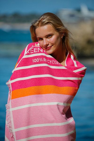 Green Petition Ocean Coral Candy, 100X180 Cm, with Carrying Bag, Eco-Friendly, Paintless, Zero Waste Beach Towel