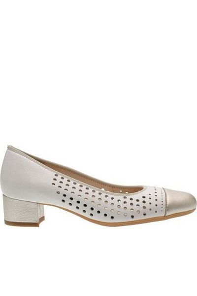 ARA Pantofi formali bej Pantofi dama