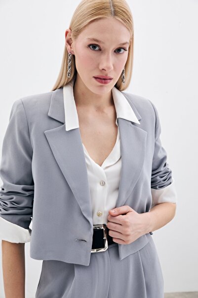 Sateen Сірий короткий креп-піджак