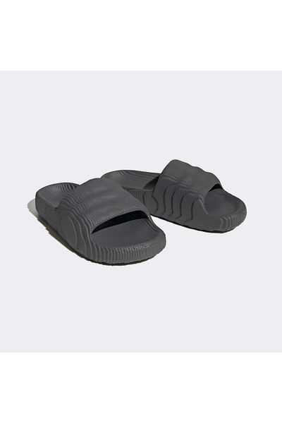 adidas Men's Black Adilette 22 Slippers - Hp6522