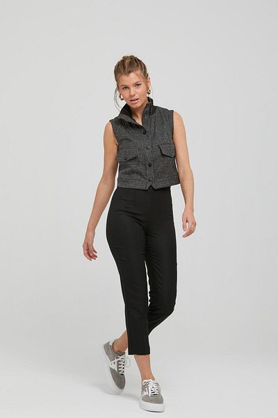 Naar Women's Turtleneck Pocket Detailed Button Closure Sleeveless Black Vest Naar91705-Black
