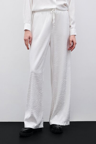 Sateen Штани з зебра-принтом - Екрю