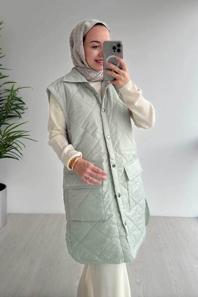 Ka Hijab Water Green Quilted Vest - Pocket Detail
