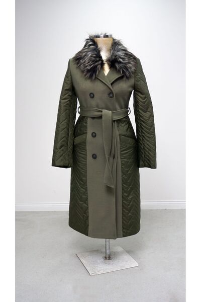 Zümrüt KAPİTONE KAŞE KABAN KÜRK YAKA DETAYLI