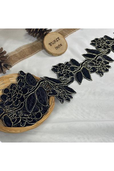 Bukle İplik Floral Patterned Gold Gilding Detailed Guipure Decorative Black Stripe (8 cm Width) - 1 Meter