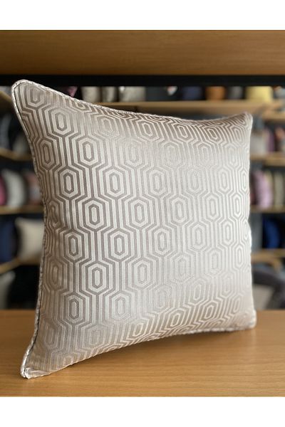 Fabricland Αποκλειστική Εισαγόμενη ΣΕΙΡΑ PABLO ΚΡΕΜΑ ΧΡΩΜΑ ΜΑΞΙΛΑΡΙ 43x43cm