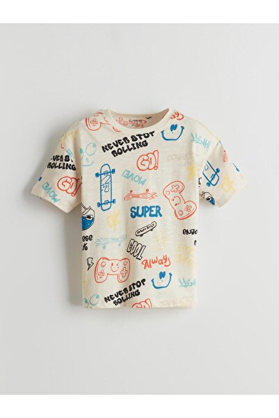 LC Waikiki Nevavm Oval Collar Printed Boys' T-Shirt with Difference