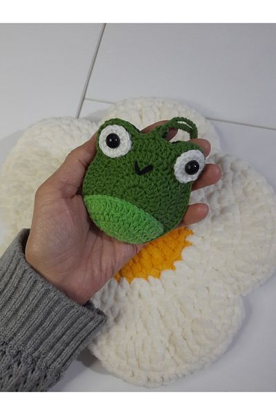 nazegram Knitted Frog Bag Ornament, Headphone Case,