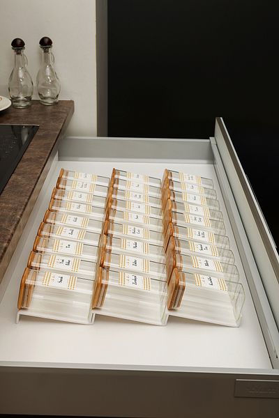 color house 27 Pieces of Bamboo Lids 300ml Borosilicate (Cam) Seasoning Jar and 6 Organizer Stands (White)