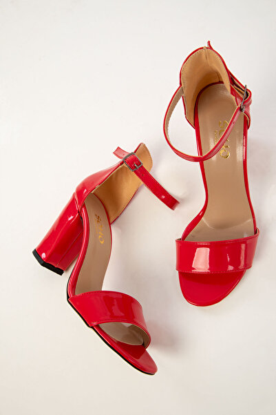 SOHO Kırmızı Rugan Klasik Topuklu Ayakkabı 14532