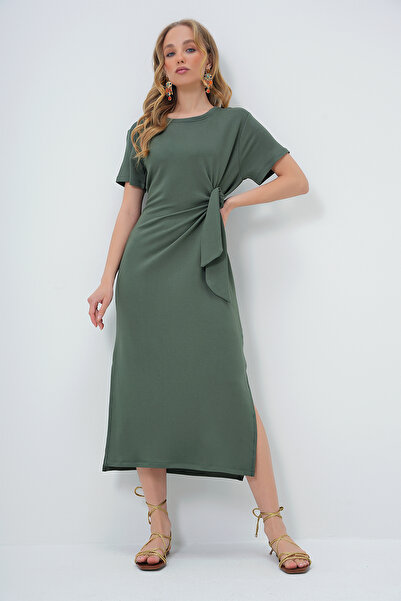 Trend Alaçatı Stili Γυναικείο πλεκτό καλοκαιρινό πλεκτό φόρεμα με λαιμόκοψη χακί με λεπτομέρεια κοντό μανίκι ALC-X13573