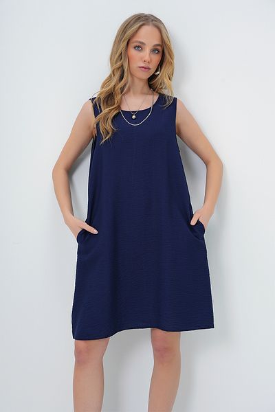Trend Alaçatı Stili Women's Navy Blue U Neck Zero Sleeve Double Pocket Aerobin Summer Dress Alc-X13575
